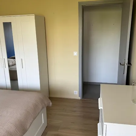 Le Colloud - T2 Moderne Proche Centre Et Balcon Garage דירה טונון-לה-בן